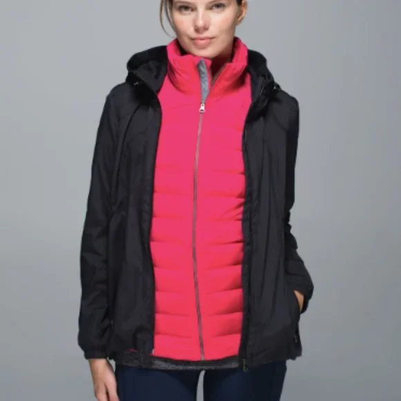 (2351) LULULEMON Fluffed Up Vest in BOOM JUICE Sz 4 ** - Picture 3 of 13